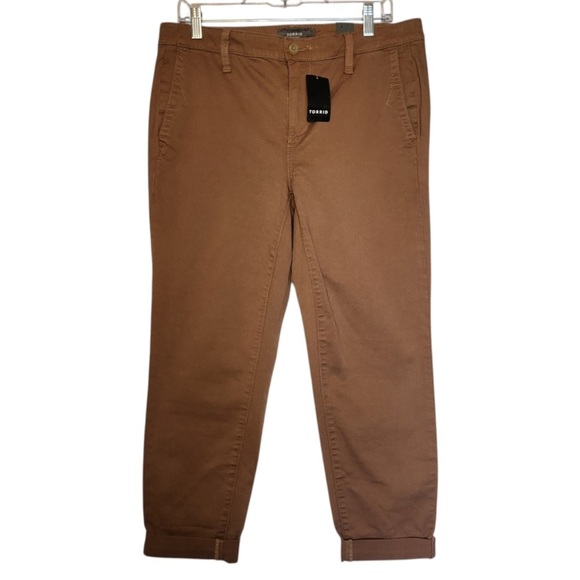 NWT Torrid Brown Chinos Relaxed Fit Flap Pockets Sz 18 - Picture 1 of 5